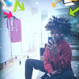 Meet your Posher, Travis